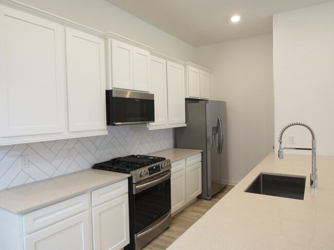 property at 550 Dry Fork Ln