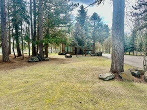 11555 W Tamarac Ln in Nine Mile Falls, WA - Building Photo - Building Photo