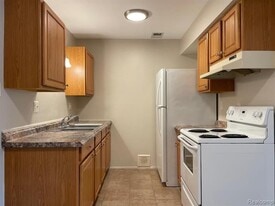 Milford Park Apartments in Milford, MI - Building Photo