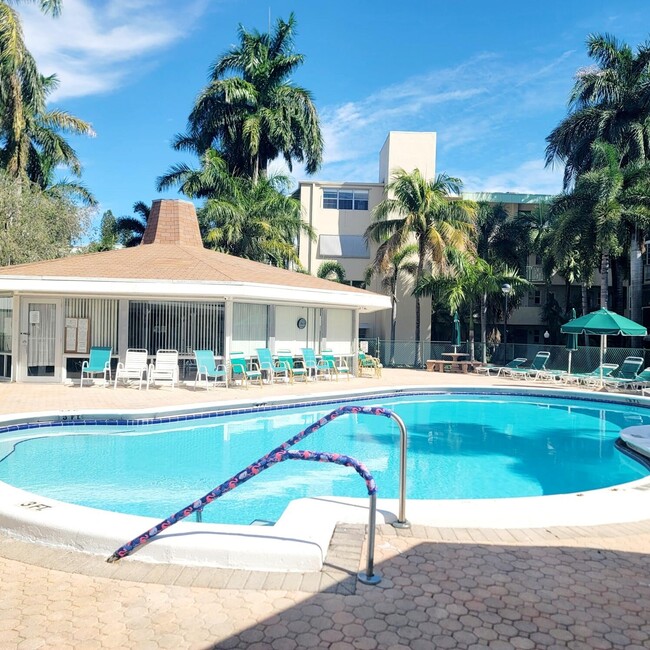 property at 1333 E Hallandale Beach Blvd