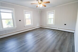 48 S Golden St in Norwich, CT - Building Photo - Building Photo