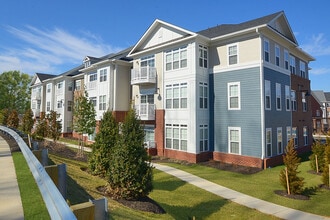 Marshall Springs at Gayton West in Glen Allen, VA - Building Photo - Building Photo
