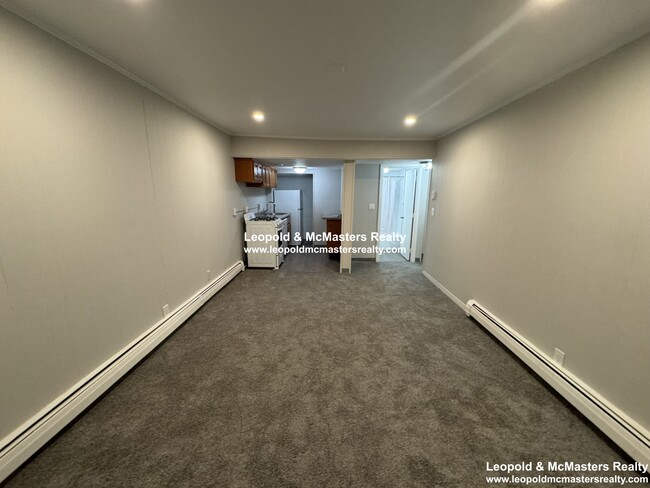 1177 Commonwealth Ave, Unit A in Boston, MA - Building Photo - Building Photo