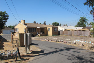 11400 Cherrylee Dr in El Monte, CA - Building Photo - Building Photo