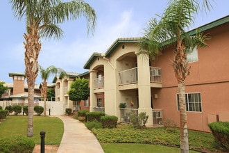 Luis Moreno Senior Apartment Homes in Calexico, CA - Building Photo - Building Photo