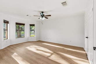 2005 Jasper Ln in Cedar Park, TX - Foto de edificio - Building Photo