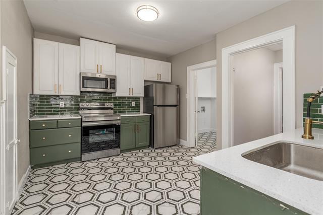 property at 5213 Tremont St