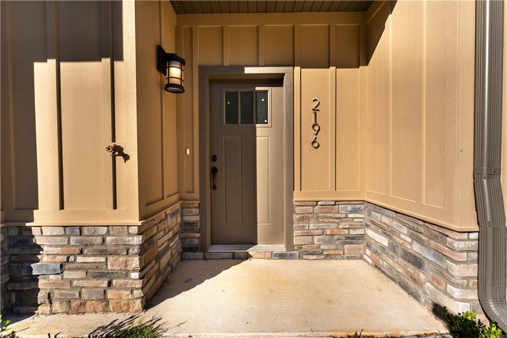 2196 W Million Ln in Fayetteville, AR - Foto de edificio
