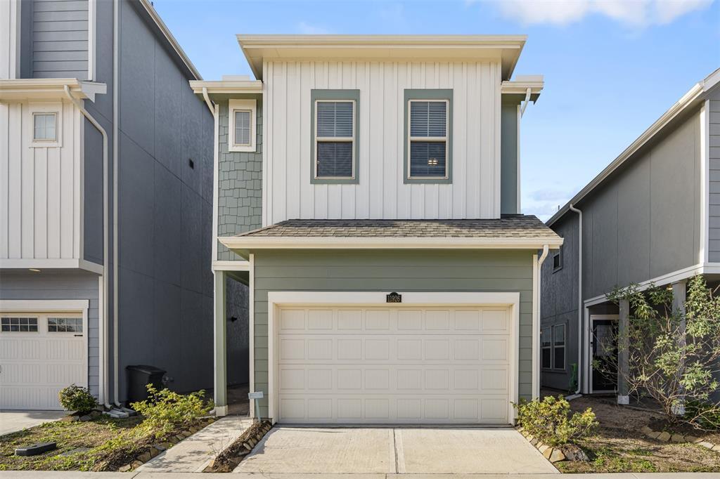 11926 Briarwood Hill Way in Houston, TX - Building Photo