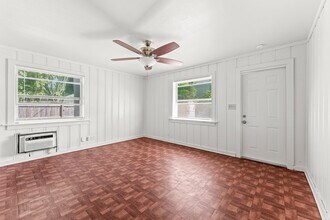 411 53rd St in West Palm Beach, FL - Building Photo - Building Photo