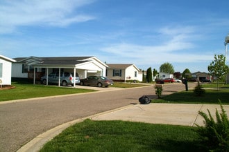 Hunterwood Homes in Dryden, MI - Building Photo - Building Photo
