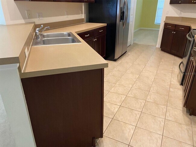 2707 Patrician Cir in Kissimmee, FL - Building Photo - Building Photo