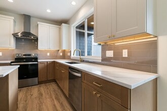 2100 C St in Bellingham, WA - Building Photo - Building Photo