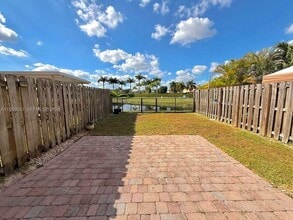 320 SE 37th Ter in Homestead, FL - Building Photo - Building Photo