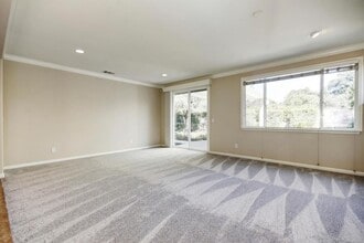 7405 Rothschild Ct in Elk Grove, CA - Building Photo - Building Photo