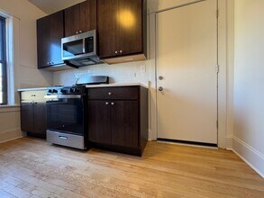 2522 N Kedzie Blvd, Unit 3W in Chicago, IL - Building Photo - Building Photo