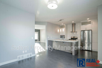 8734-8772 Avenuekey 46 in Grande Prairie, AB - Building Photo - Building Photo