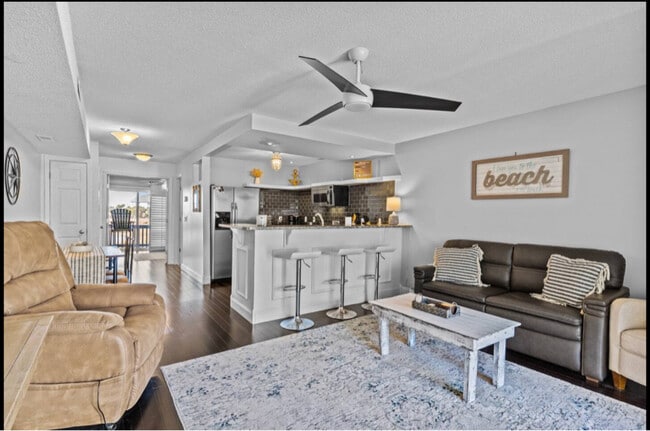 1801 Canal Dr in Carolina Beach, NC - Building Photo - Building Photo