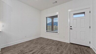 123 N Banner Ave in Farmington, AR - Building Photo - Building Photo