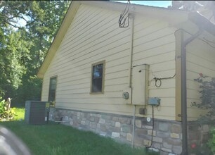 128 Cisco in Moscow, TX - Foto de edificio - Building Photo