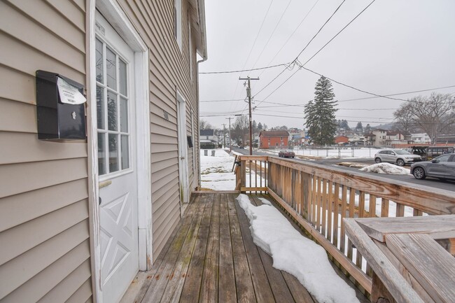 300 W Clinton St in Lock Haven, PA - Building Photo - Building Photo