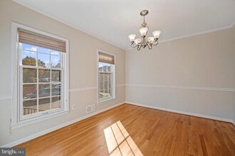 1106 Brentfield Dr in McLean, VA - Building Photo - Building Photo