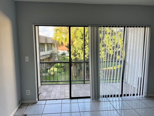 1195 NW 16th Ave