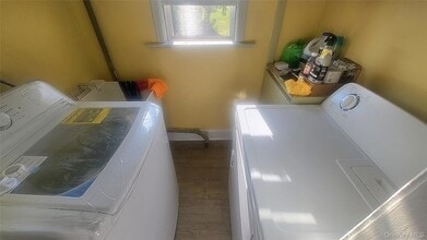 34 Manitou Ave in Poughkeepsie, NY - Building Photo - Building Photo