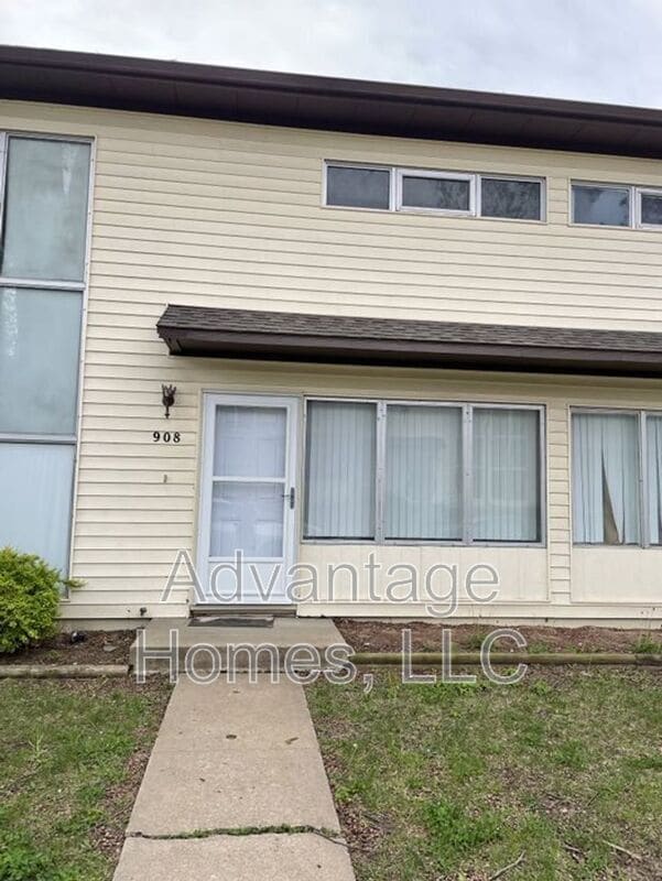 property at 908 N 70th St