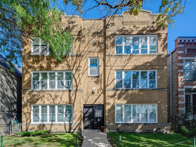 property at 2653 N Marshfield Ave
