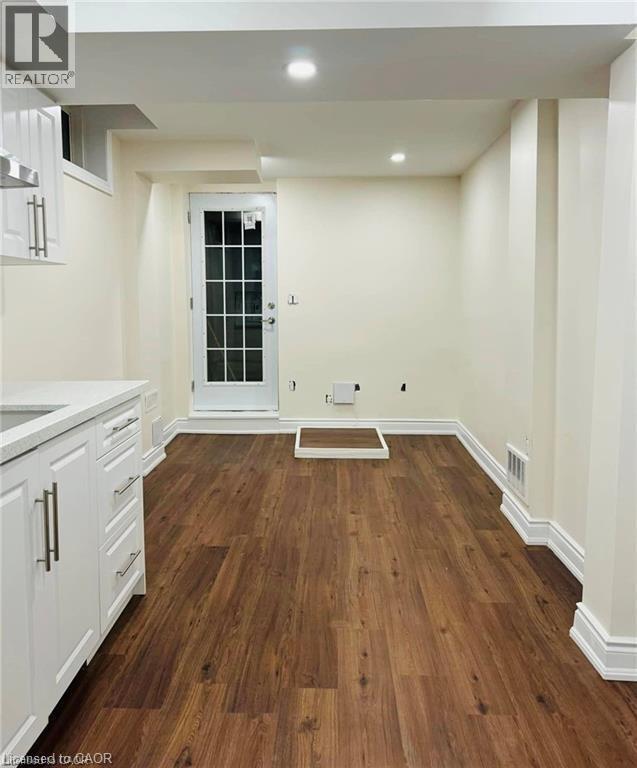 44 Sugarberry Dr in Brampton, ON - Building Photo - Building Photo