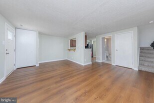 2307 Greenwood Dr in Lindenwold, NJ - Building Photo