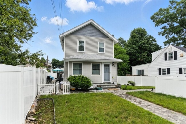 property at 8 Earnshaw St