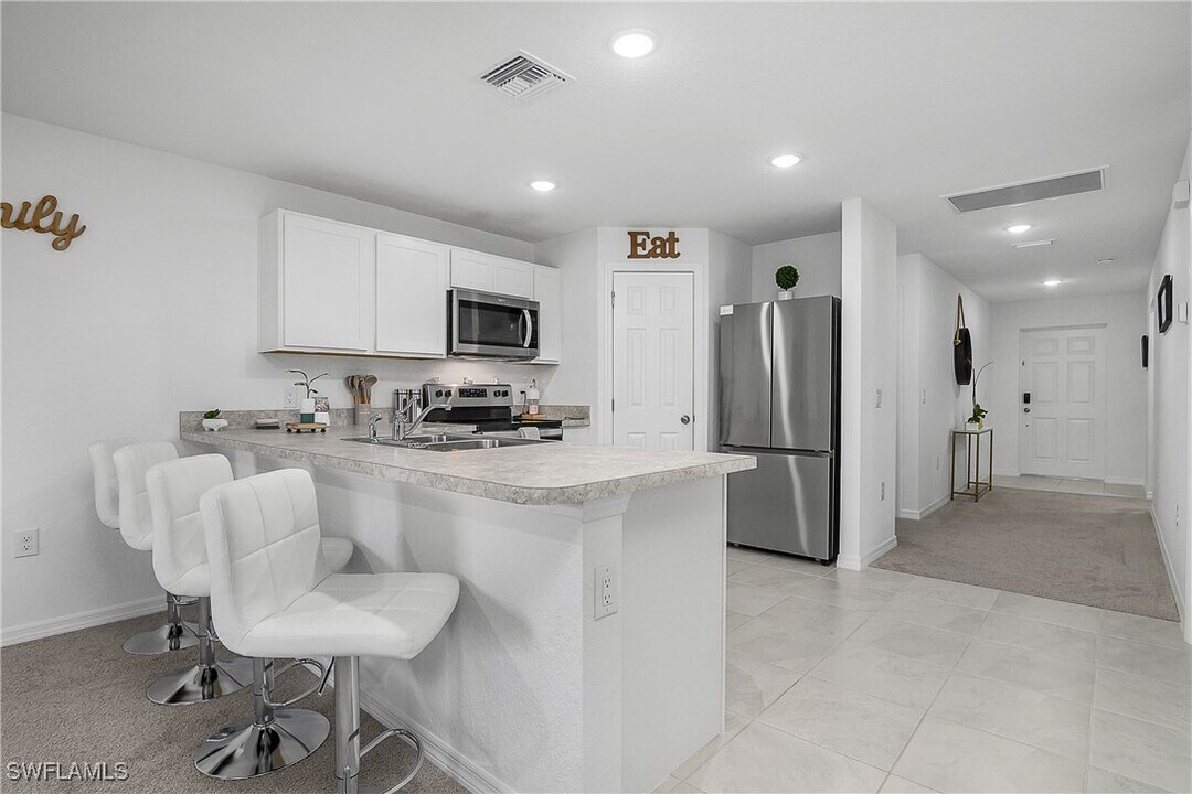 3611 39th St SW in Lehigh Acres, FL - Building Photo