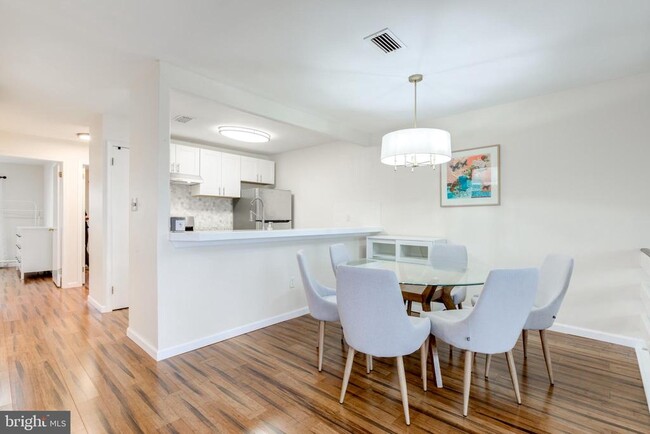 421 Wendover Dr in Eagleville, PA - Building Photo - Building Photo