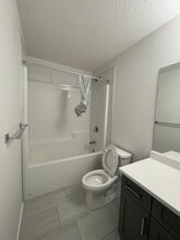 740-740 Daniels Way SW in Edmonton, AB - Building Photo - Building Photo