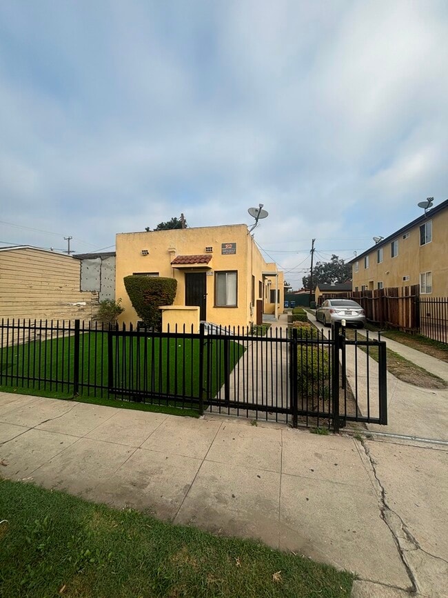 property at 317 E 61st St