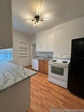 227 Winchester St, Unit 1 in Brookline, MA - Building Photo - Building Photo