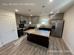 668 Anthony St in Gallatin, TN - Building Photo - Building Photo