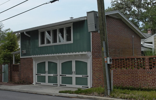 Heritage Oaks Luxury Apartments in Gainesville, FL - Building Photo - Building Photo