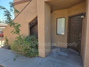16033 N 25th St in Phoenix, AZ - Building Photo - Building Photo