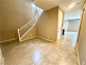 7428 Amesbury St in Las Vegas, NV - Building Photo - Building Photo