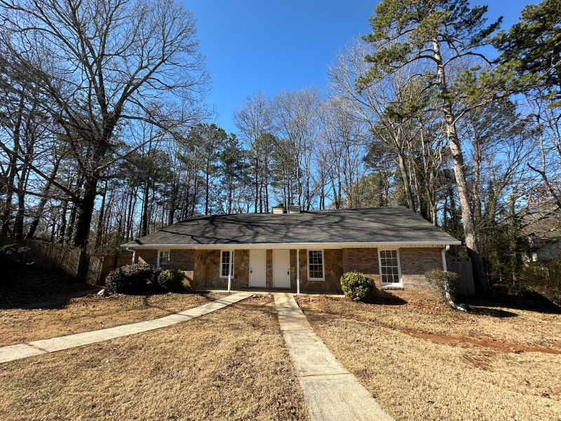 5172 Ridge Forest Dr in Stone Mountain, GA - Building Photo