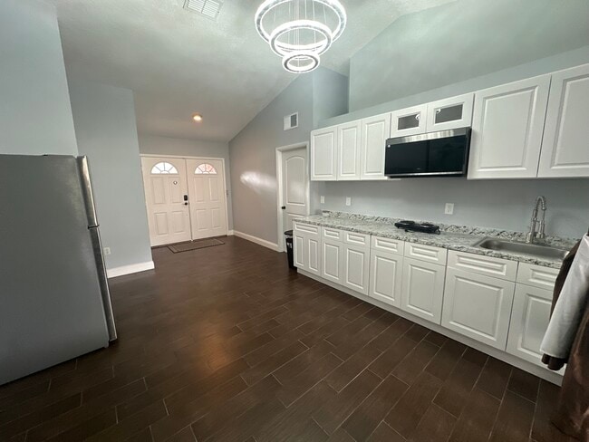 property at 908 Wicketrun Dr