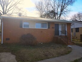 131 Goff St in Charlotte, NC - Building Photo