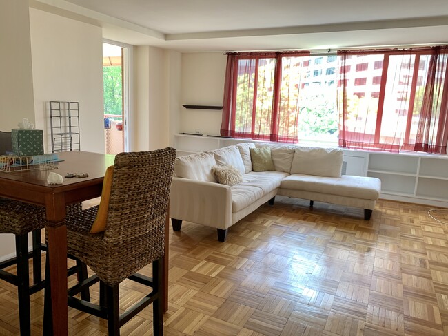1121 ARLINGTON, Unit 531