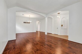 2310 Oxford Point Ln in Houston, TX - Building Photo - Building Photo