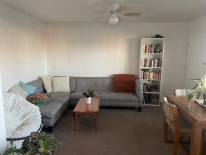 1036 S Pacific St-Unit -6 in Oceanside, CA - Foto de edificio - Building Photo