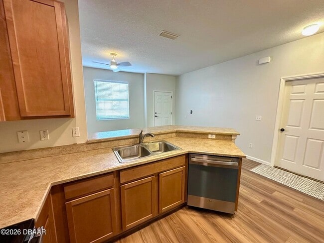 1948 Yellowfin Dr in Port Orange, FL - Building Photo - Building Photo