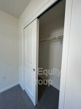 7031 W Wren Ave in Visalia, CA - Building Photo - Building Photo